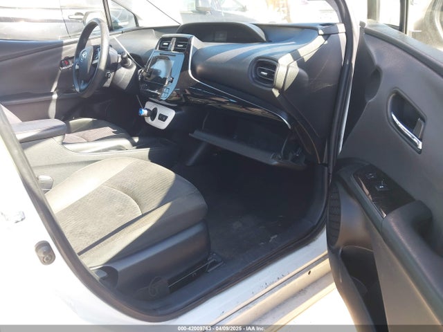 JTDKBRFUXG3001716 Toyota Prius Two