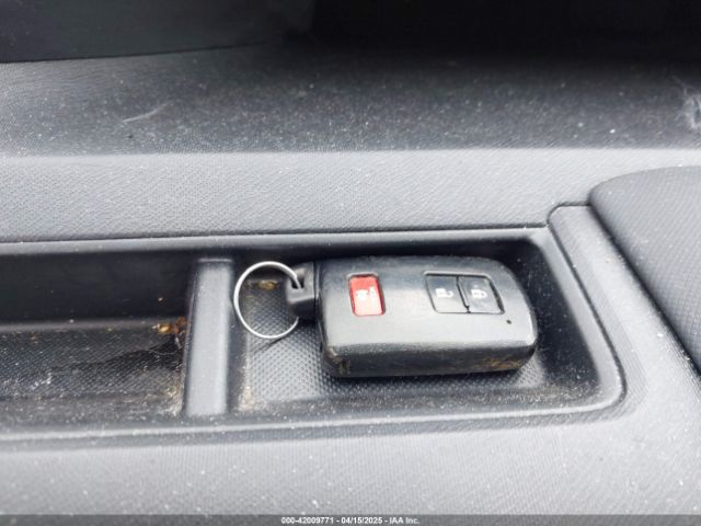 JTDKDTB34H1593664 Toyota Prius C Three