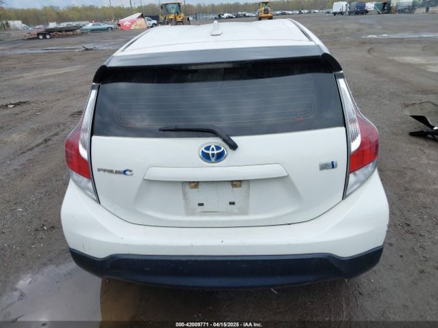 JTDKDTB34H1593664 Toyota Prius C Three