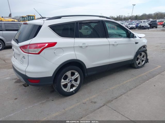 1FMCU9GX9FUC21702 Ford ESCAPE SE