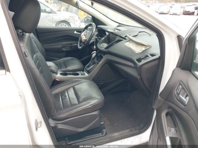 1FMCU9GX9FUC21702 Ford ESCAPE SE