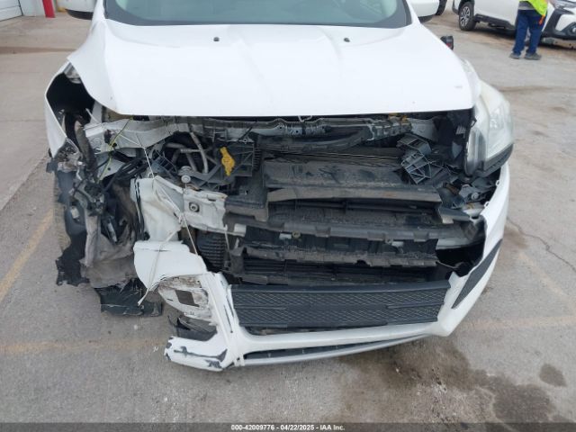1FMCU9GX9FUC21702 Ford ESCAPE SE
