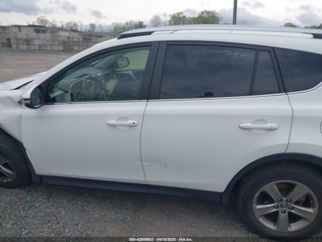 JTMRFREV9FD116331 Toyota Rav4 Xle