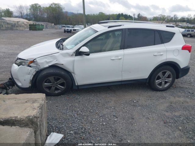 JTMRFREV9FD116331 Toyota Rav4 Xle