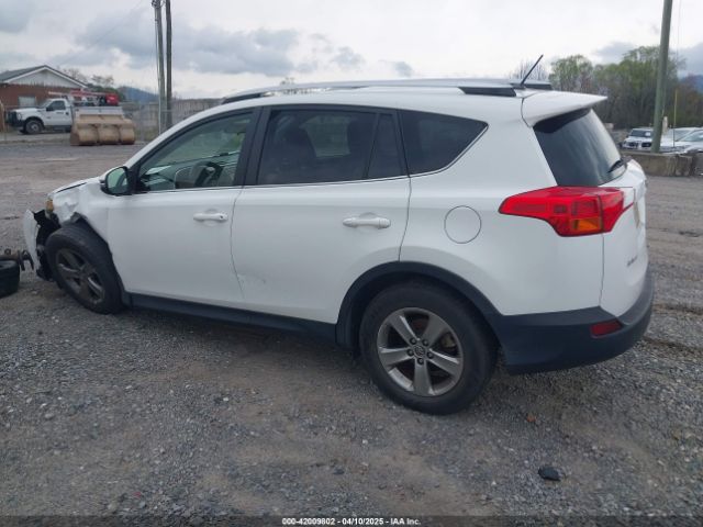 JTMRFREV9FD116331 Toyota Rav4 Xle