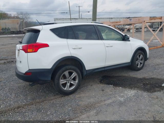 JTMRFREV9FD116331 Toyota Rav4 Xle