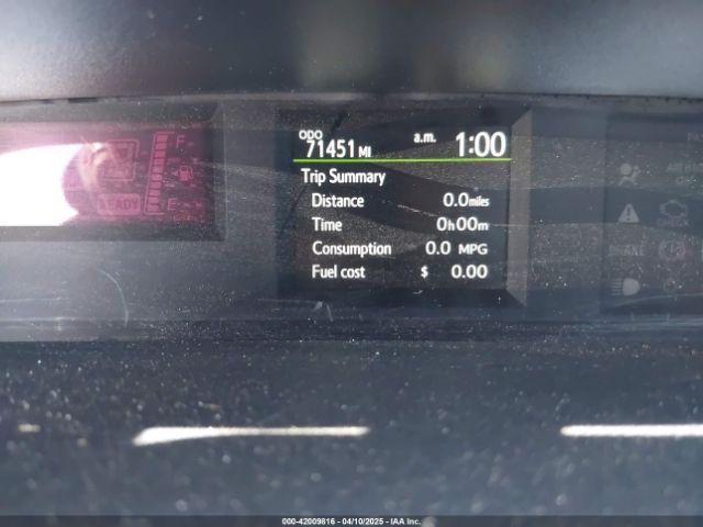 JTDKDTB35G1125179 Toyota Prius C Two