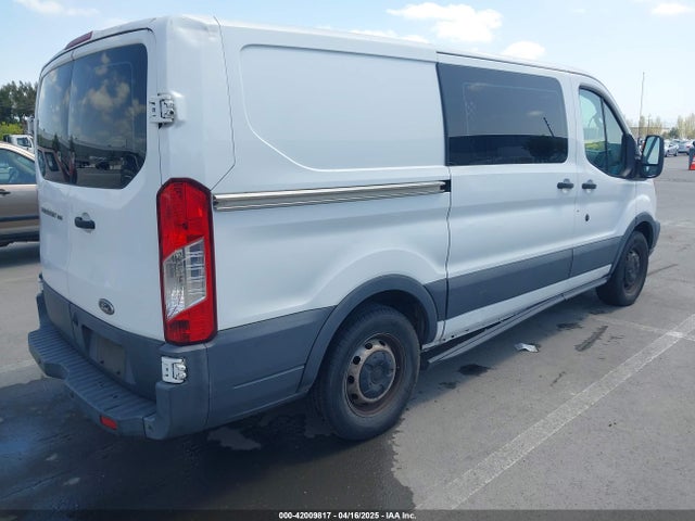 1FTYE1YM6GKB51876 Ford Transit-150