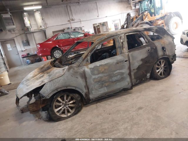 5XYPG4A37KG555955 KIA Sorento 2.4l L