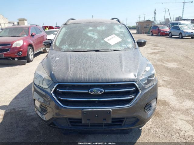 1FMCU0GD2JUA71216 Ford ESCAPE SE
