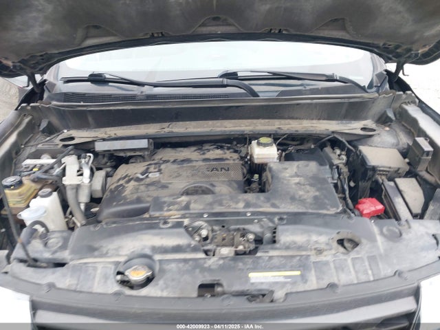 5N1DR2MM8HC638812 Nissan Pathfinder Sl