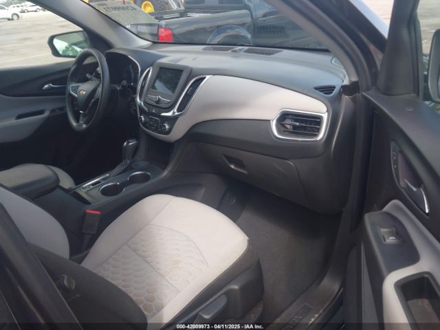 3GNAXKEV4KS669486 Chevrolet EQUINOX LT