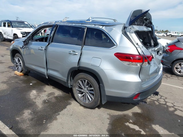 5TDJZRFH3KS951790 Toyota Highlander Xle