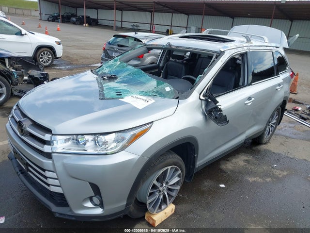 5TDJZRFH3KS951790 Toyota Highlander Xle