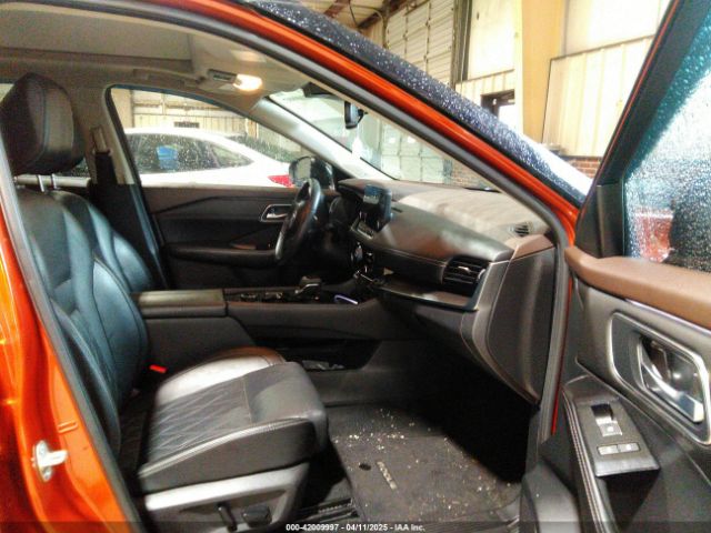 JN8AT3DD5MW316916 Nissan Rogue Platinum Intelligent Awd