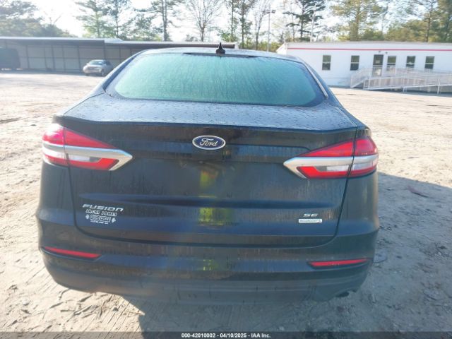 3FA6P0HDXLR142136 Ford FUSION SE