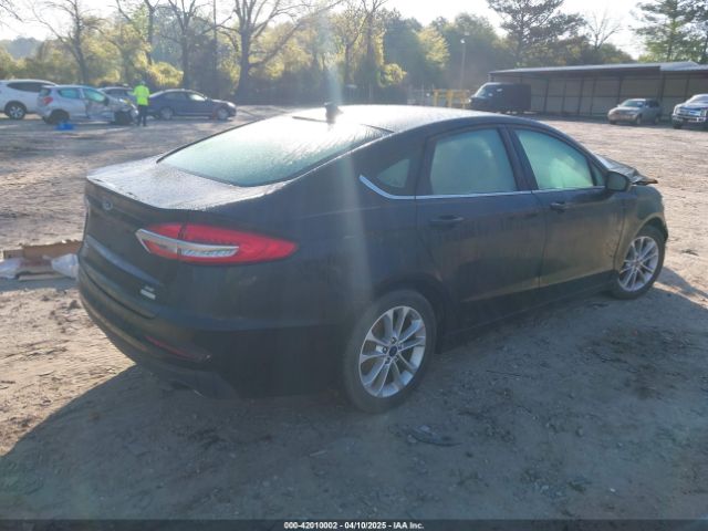 3FA6P0HDXLR142136 Ford FUSION SE