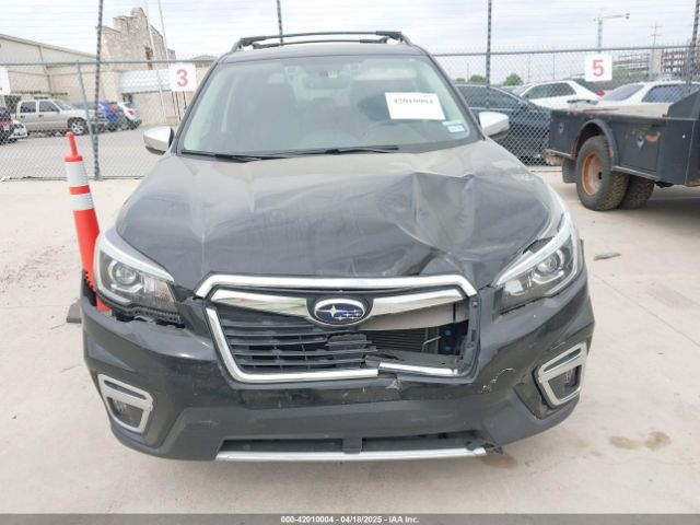 JF2SKAWC5KH551119 Subaru Forester Touring
