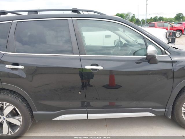 JF2SKAWC5KH551119 Subaru Forester Touring