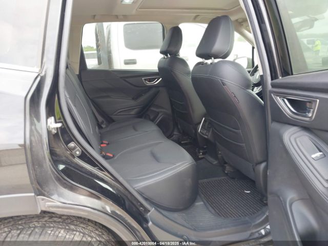 JF2SKAWC5KH551119 Subaru Forester Touring