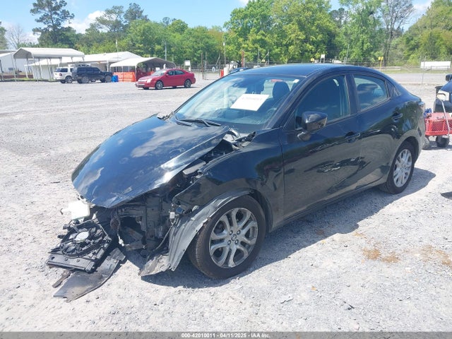 3MYDLBYV4JY311444 Toyota YARIS IA