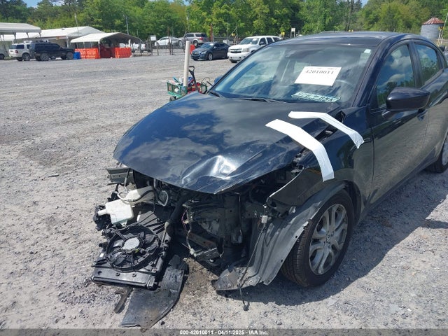 3MYDLBYV4JY311444 Toyota YARIS IA