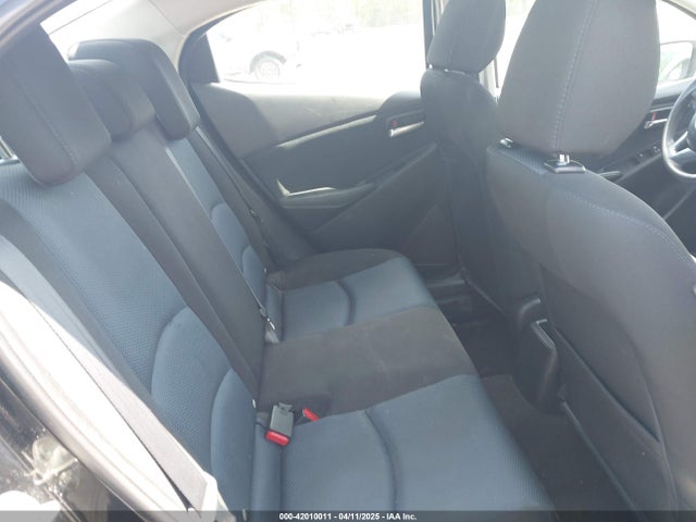 3MYDLBYV4JY311444 Toyota YARIS IA