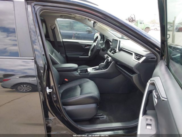 2T3W1RFV9KC009374 Toyota Rav4 Xle