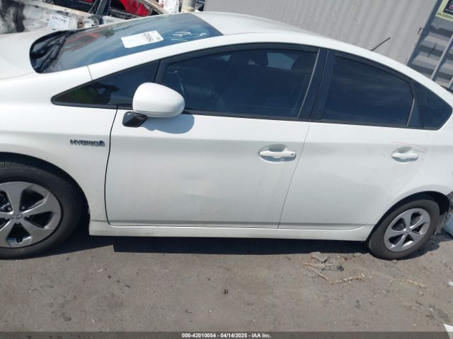 JTDKN3DU8E1777813 Toyota Prius Four