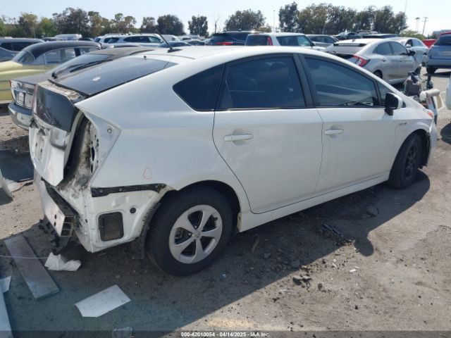 JTDKN3DU8E1777813 Toyota Prius Four