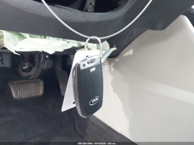 KNDCM3LD1K5296931 KIA Niro Plug-in Hybrid Lx