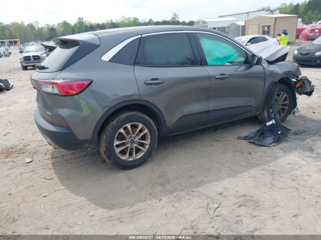 1FMCU9G64NUB95256 Ford ESCAPE SE
