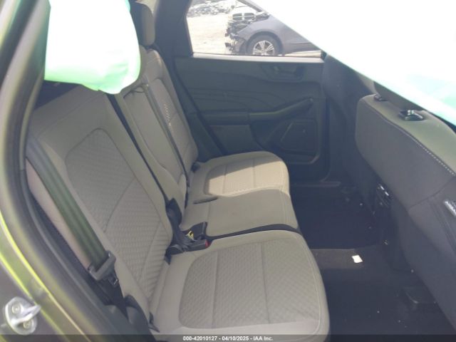1FMCU9G64NUB95256 Ford ESCAPE SE
