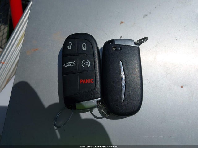Продаж на аукціоні авто 2014 Chrysler 300 300s, vin: 2C3CCABG7EH136010, номер лоту: 42010133