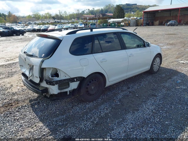 3VWPP7AJ8EM622194 Volkswagen Jetta Sportwagen 2.5l S