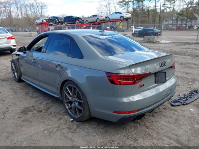 2019 AUDI S4 WAUB4AF49KA003745 Photo 2
