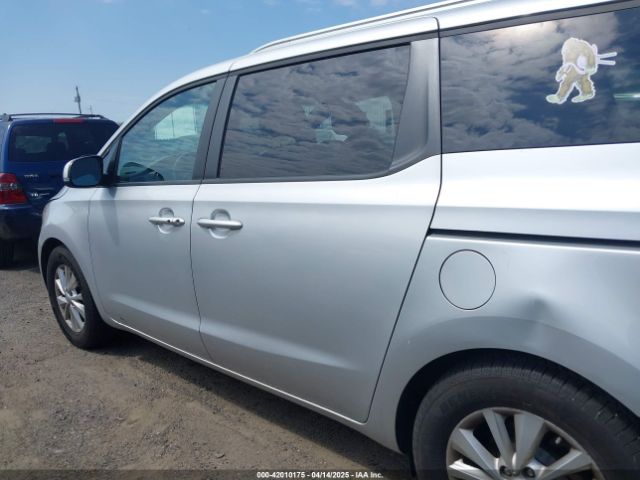 KNDMB5C17H6292641 KIA SEDONA LX