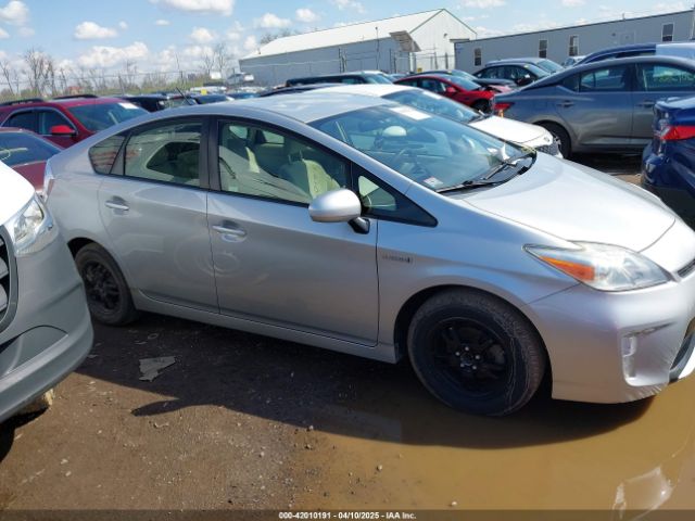 JTDKN3DU6F0476707 Toyota Prius Three
