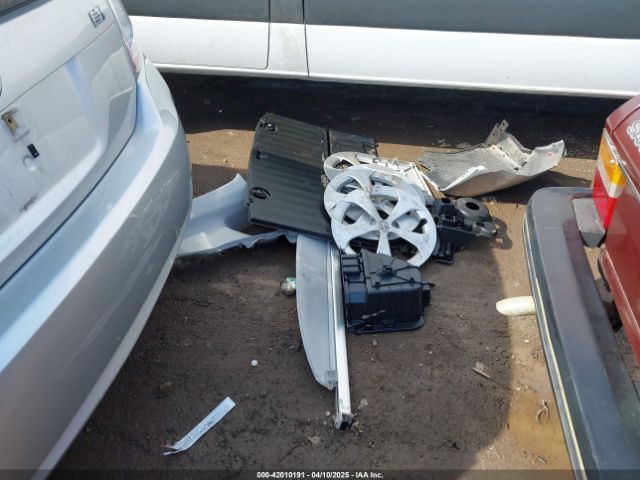 JTDKN3DU6F0476707 Toyota Prius Three