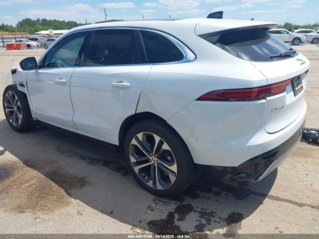 2023 JAGUAR F-PACE SADCJ2EX4PA715366 Photo 2