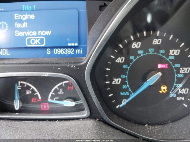 1FADP3K22EL363702 Ford FOCUS SE