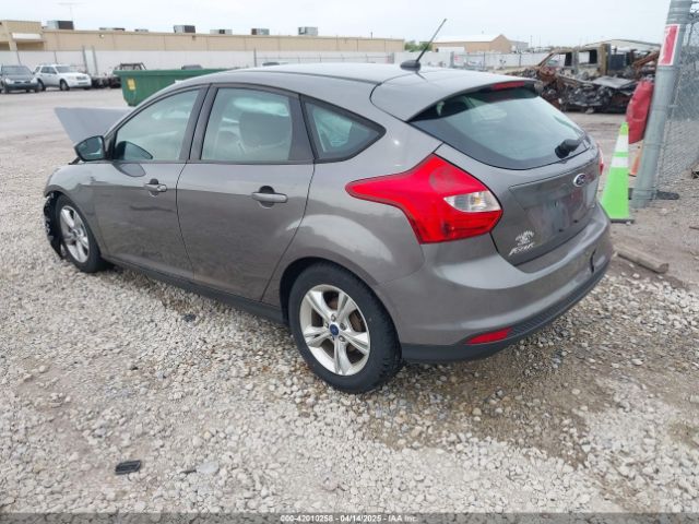1FADP3K22EL363702 Ford FOCUS SE
