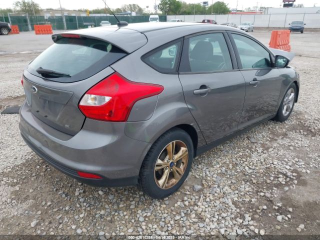 1FADP3K22EL363702 Ford FOCUS SE