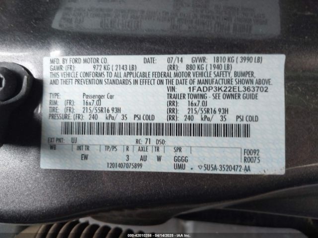 1FADP3K22EL363702 Ford FOCUS SE