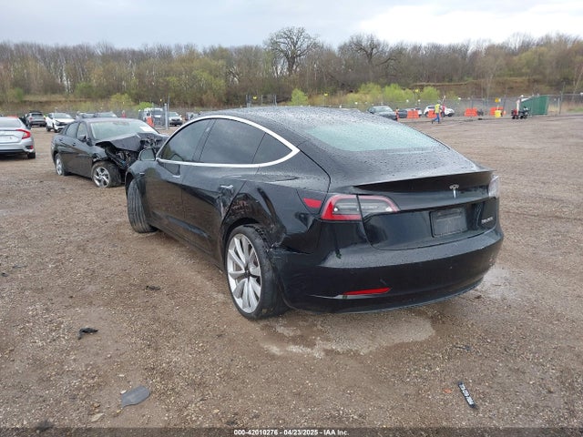 5YJ3E1EB1KF438335 Tesla MODEL 3
