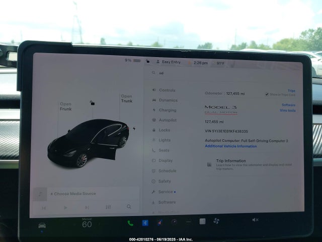 5YJ3E1EB1KF438335 Tesla MODEL 3