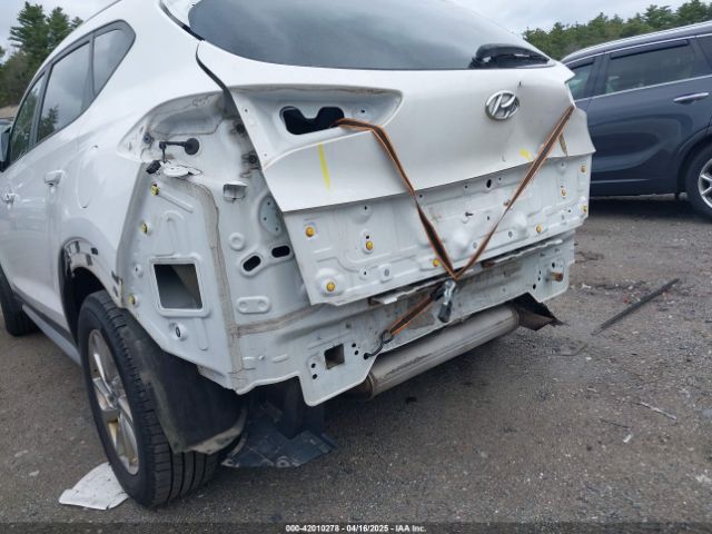 KM8J3CA48HU479251 Hyundai TUCSON SE