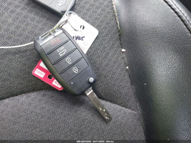 5XXGT4L32JG189009 KIA Optima S
