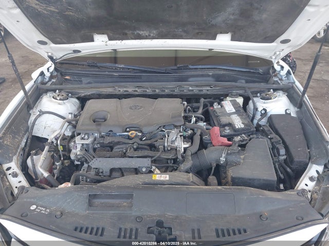 4T1B11HK5JU003225 Toyota CAMRY LE