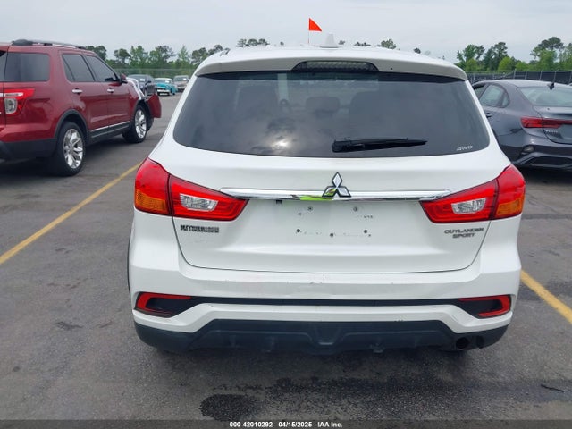 JA4AR3AU1JU011011 Mitsubishi Outlander Sport 2.0 Es